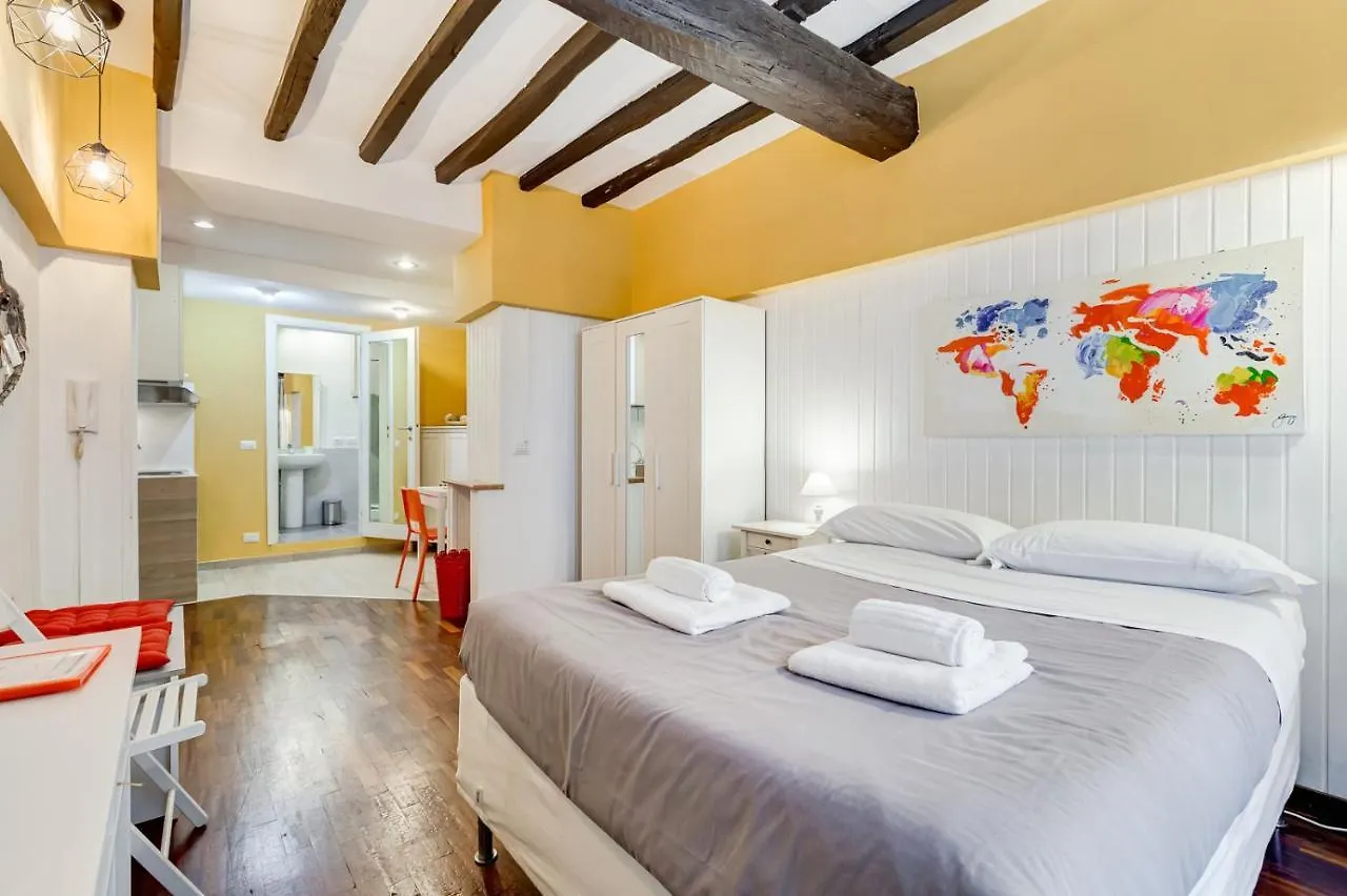 Trastevere Suite Roma 0*,  Italia
